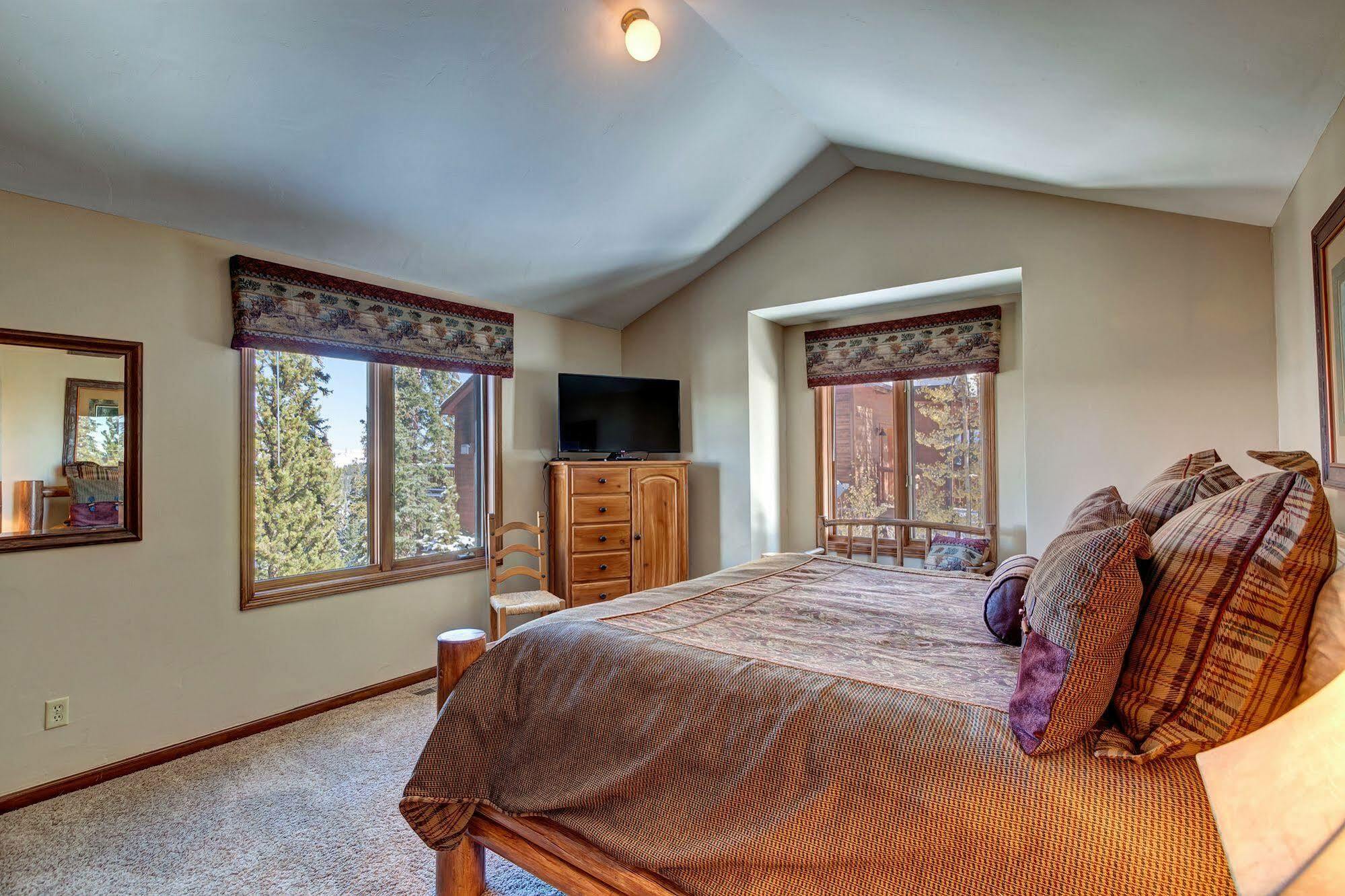 Grande Vista Boreas Pass By Pinnacle Lodging Breckenridge Exterior photo